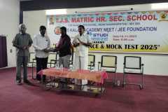 WhatsApp-Image-2025-11-16-at-21.42.58_a04eb046